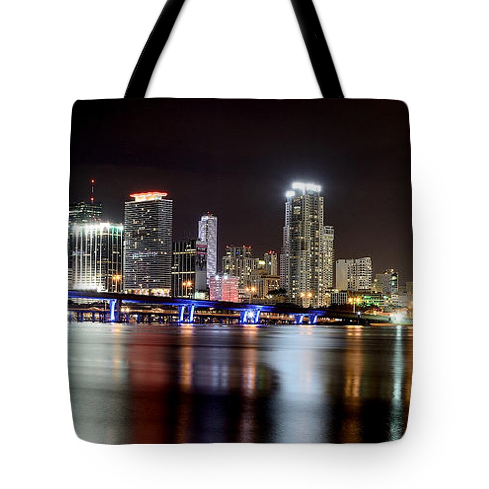 Miami Tote Bag featuring the photograph Miami - Florida by Brendan Reals