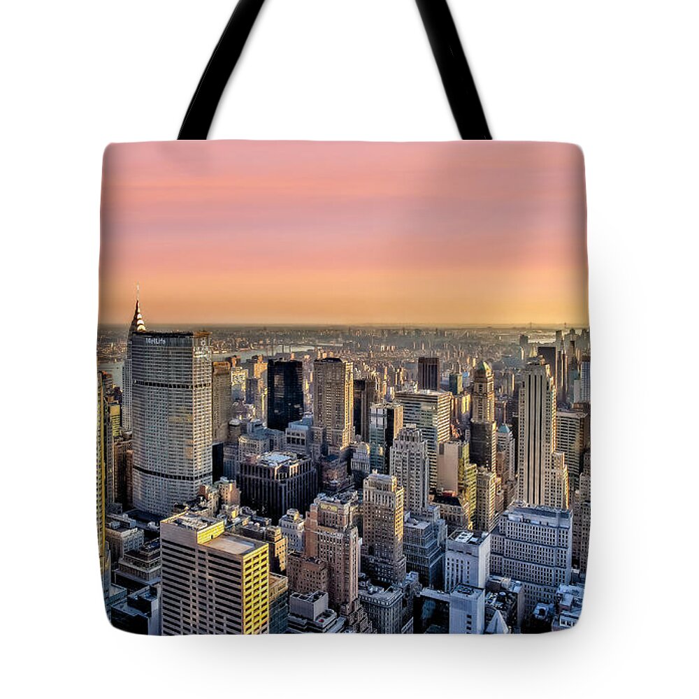 Manhattan Tote Bag featuring the photograph Midtown Manhattan Empire State by Susan Candelario
