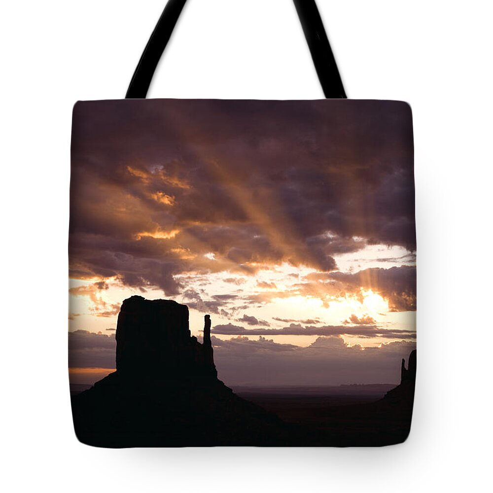 Feb0514 Tote Bag featuring the photograph Mittens At Sunrise Monument Valley by Tom Vezo