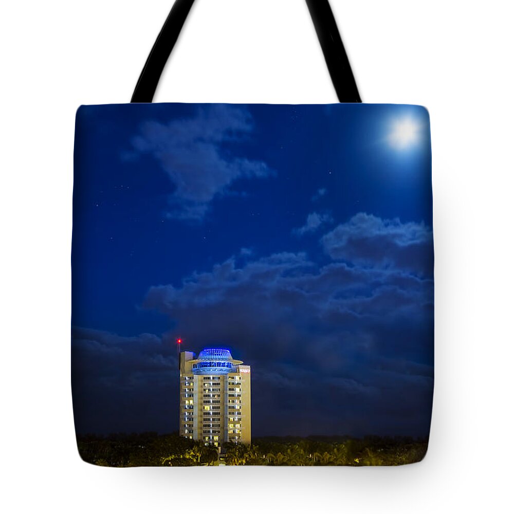 Ft. Lauderdale Tote Bag featuring the photograph Moon Over Ft. Lauderdale by Mark Andrew Thomas