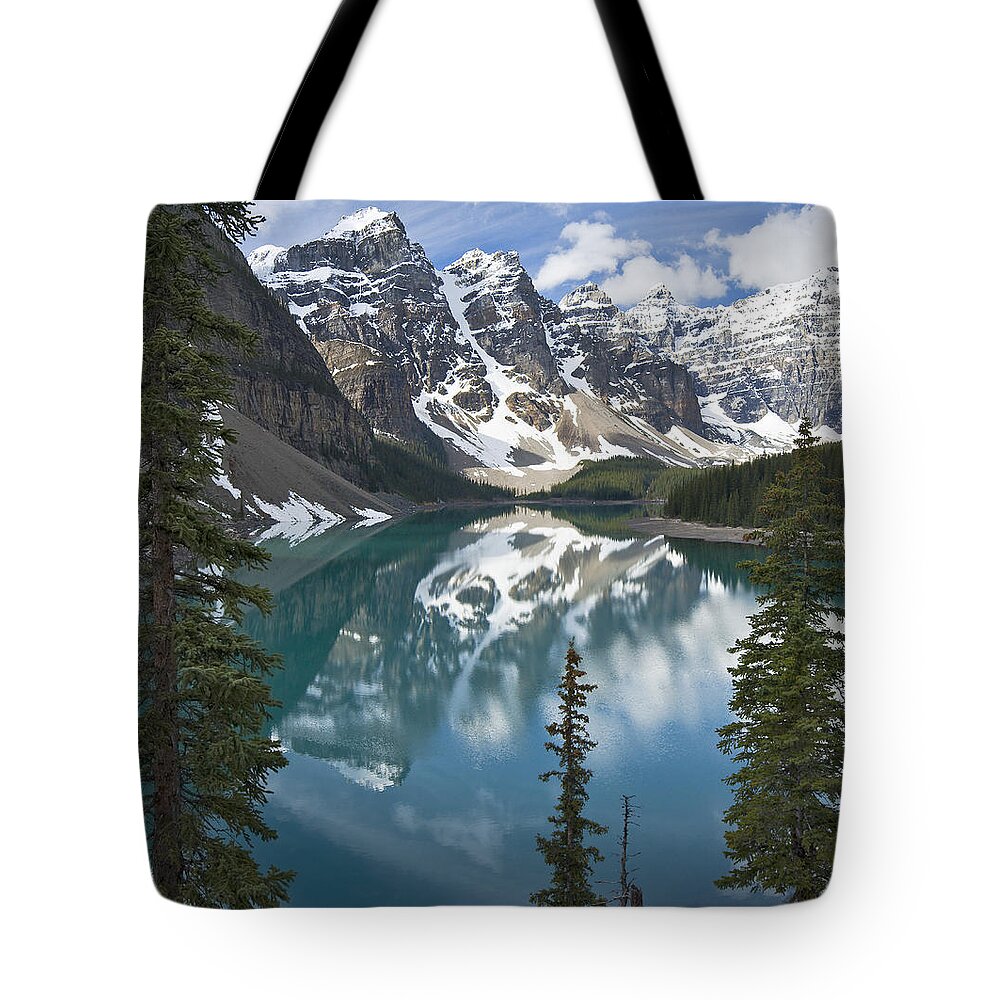 Moraine Tote Bag featuring the photograph Moraine Lake Overlook by Paul Riedinger