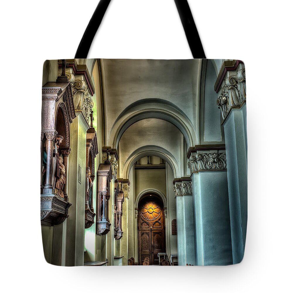 Emmitsburg Tote Bag featuring the photograph Mount St. Mary aisle by Izet Kapetanovic