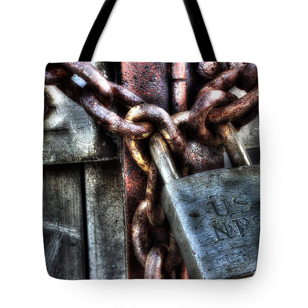 Gsmnp Lock Tote Bag featuring the photograph National Park Service by Michael Eingle