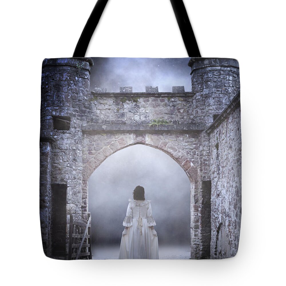 Lady Tote Bag featuring the photograph Noctambulism by Joana Kruse