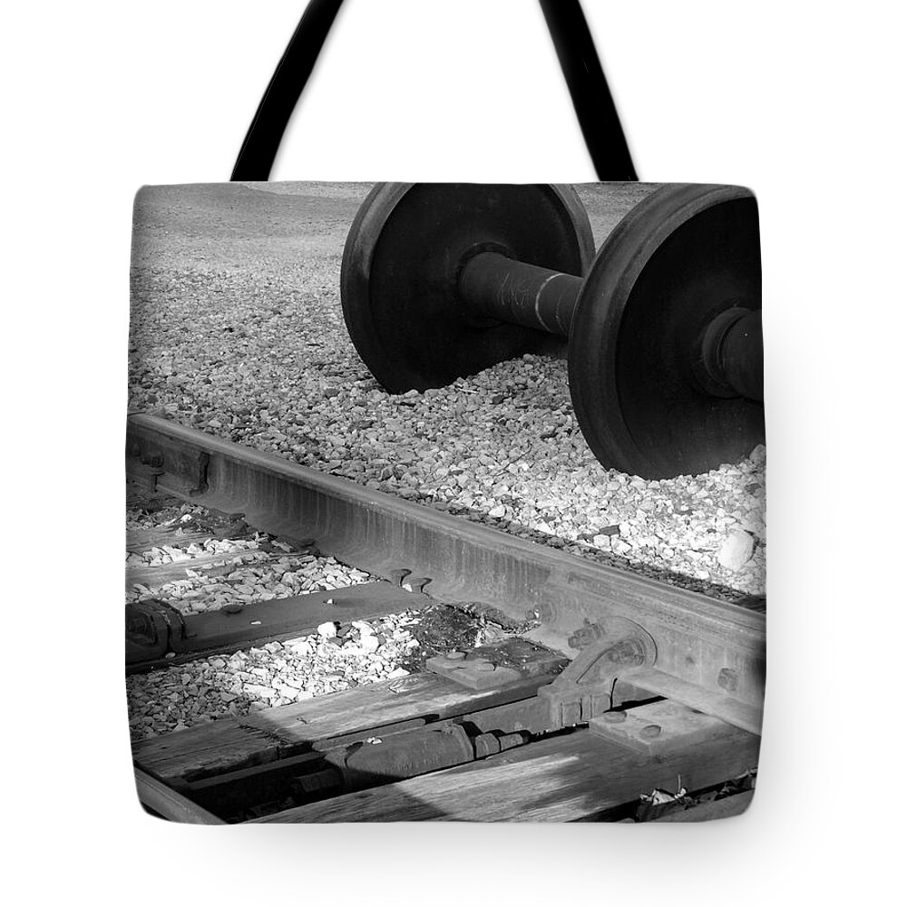 Railroad Tote Bag featuring the photograph Off The Tracks by Wendy Gertz