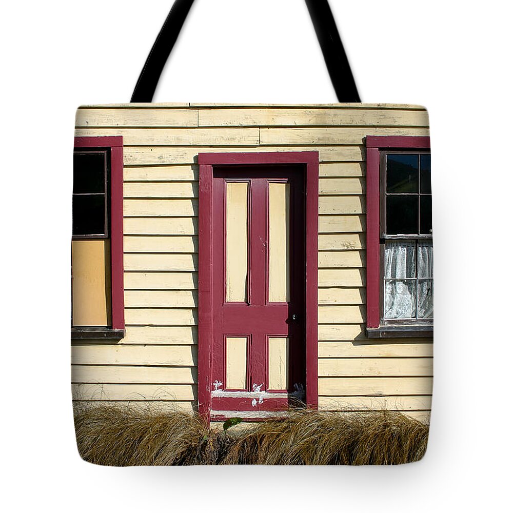 Hotel Tote Bag featuring the photograph Old Cardrona Hotel by Jenny Setchell