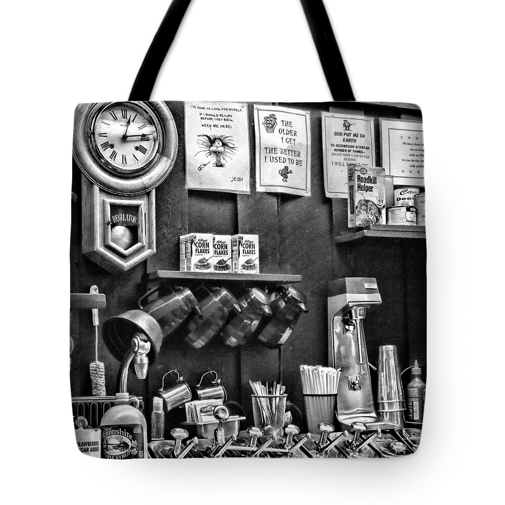 Diner Tote Bag featuring the photograph Old-fashioned Diner in New Hampshire by Nancy De Flon