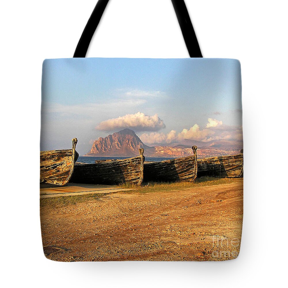 Forgotten Tote Bag featuring the photograph Aquatic Dream of Sicily by Silva Wischeropp