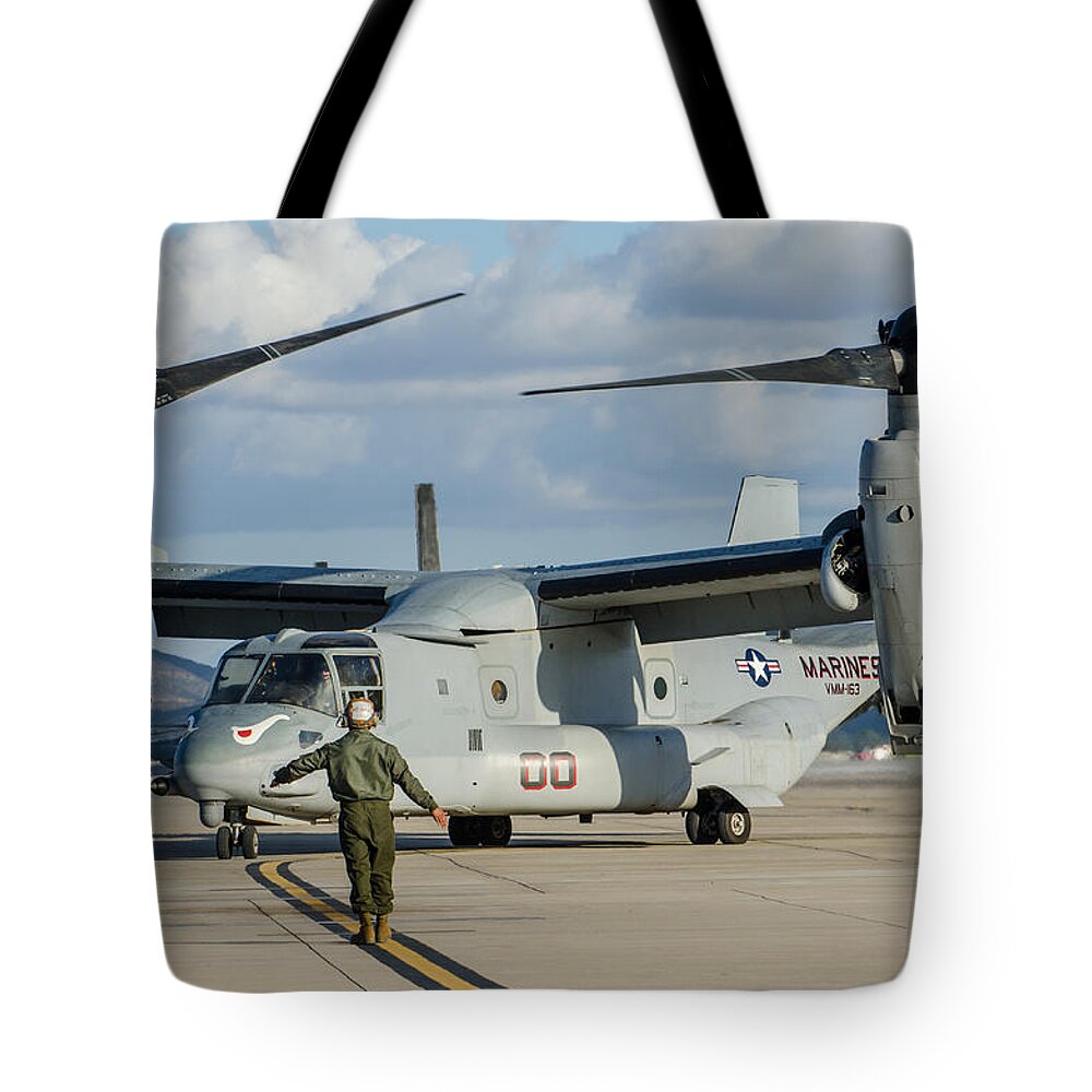 On The Mark Tote Bag featuring the photograph On The Mark by Susan McMenamin