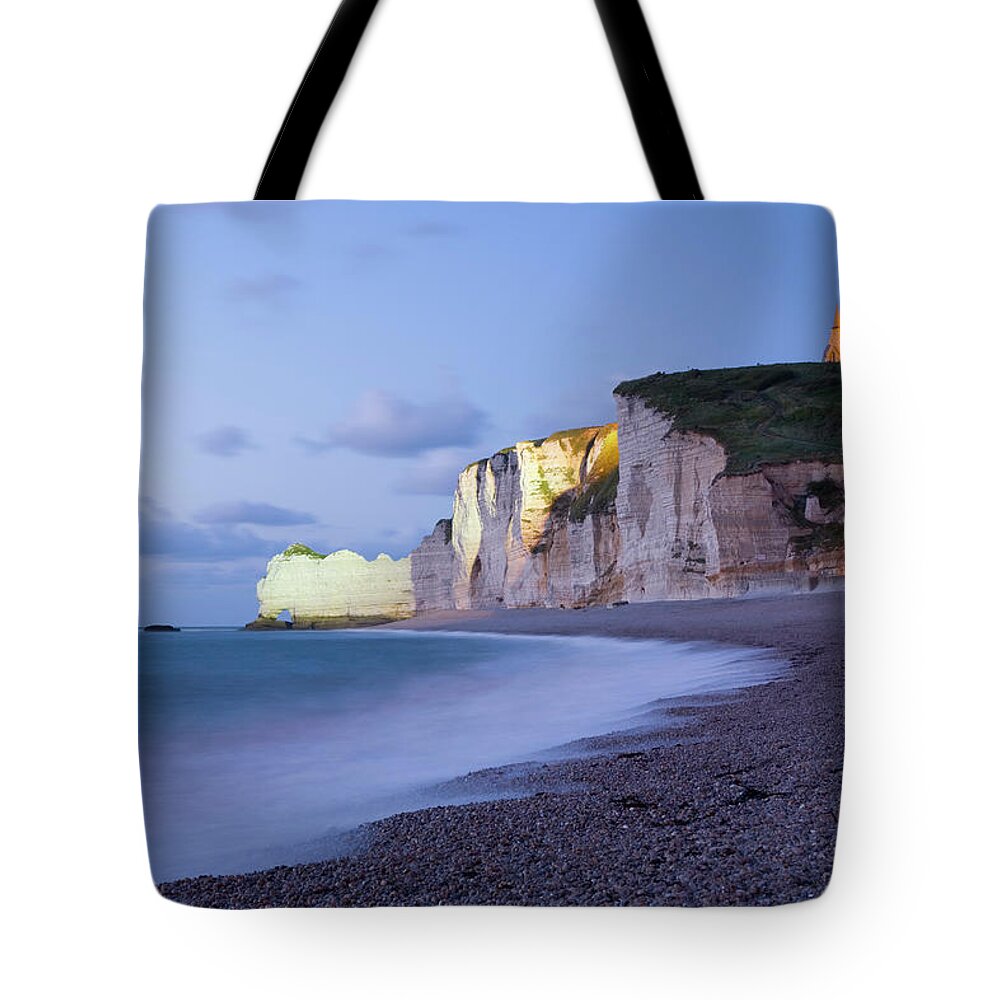 Water's Edge Tote Bag featuring the photograph Outlook From Shoreline At Dusk To by David C Tomlinson
