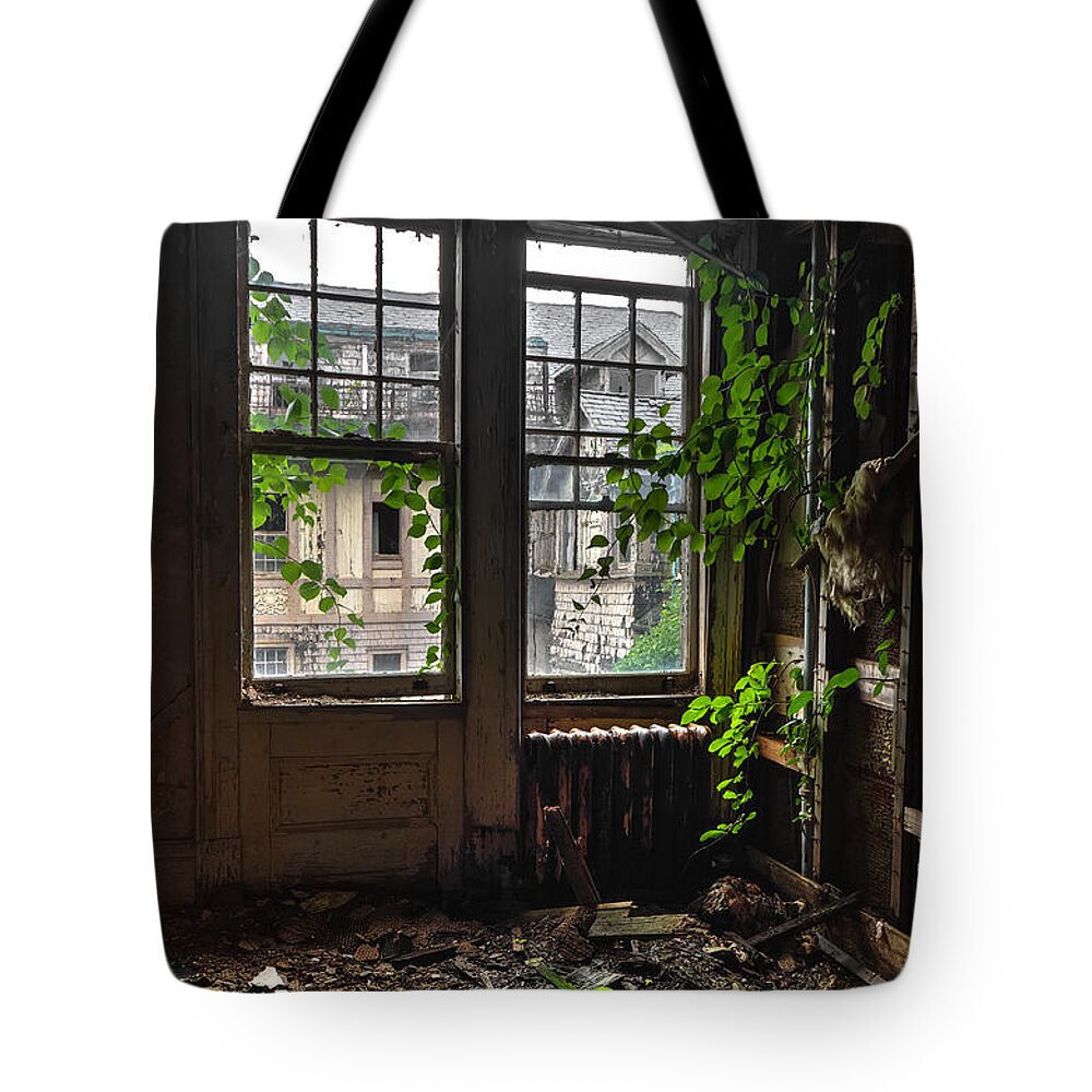 Bennett College Tote Bag featuring the photograph Overgrowth by Rick Kuperberg Sr