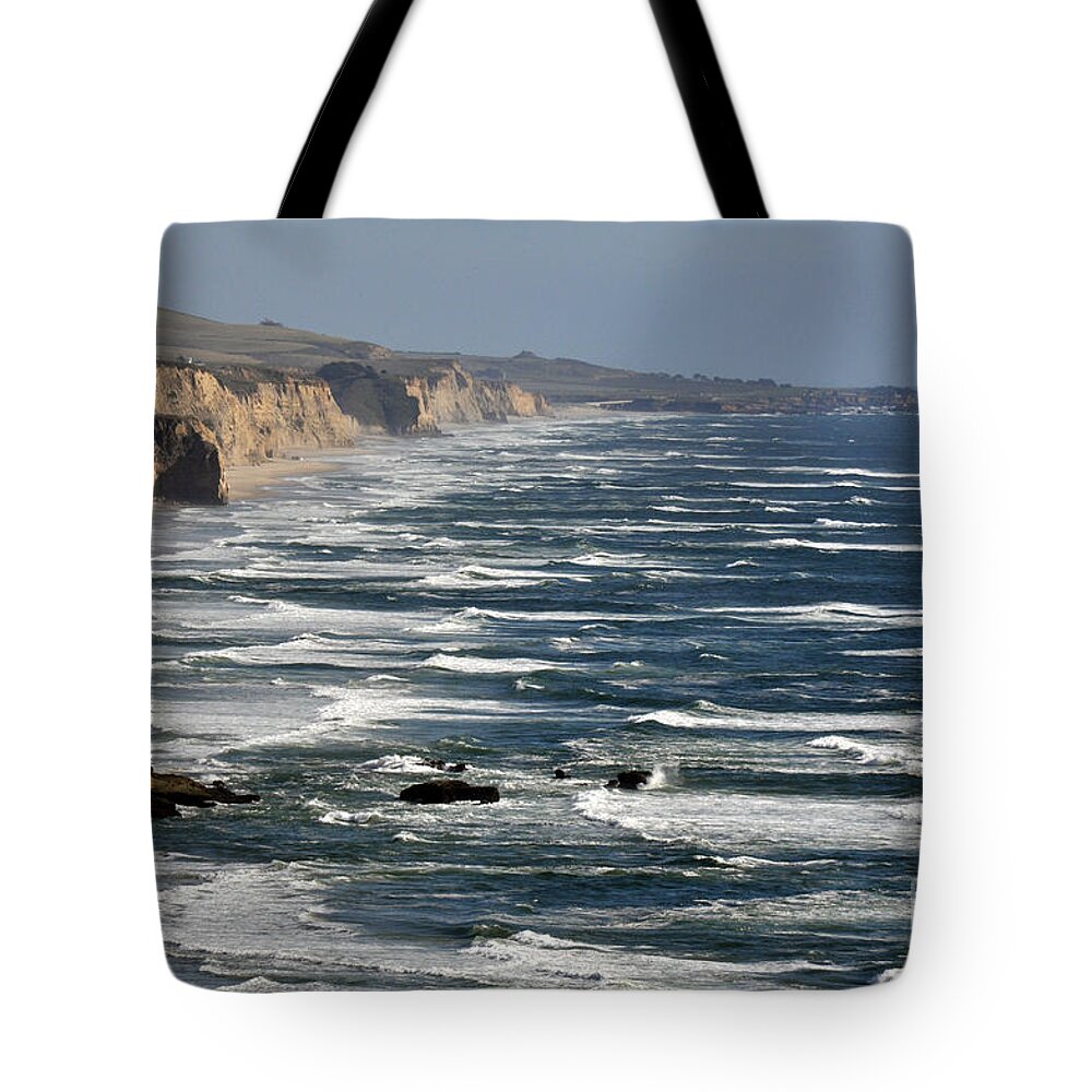 Pacific Ocean Tote Bag featuring the photograph Pacific Coast - Image 001 by Mark Madere