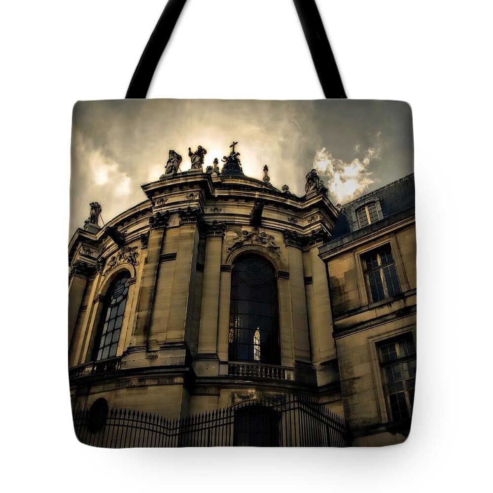  Tote Bag featuring the photograph Paris by Bill Howard