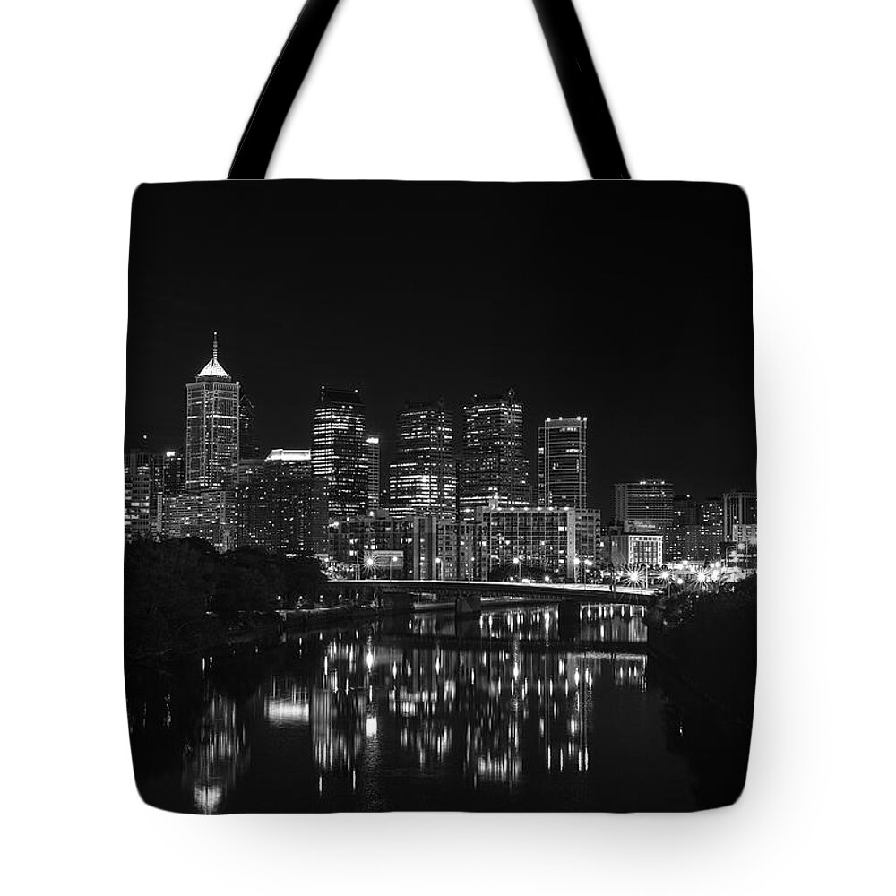 Philadelphia Tote Bag featuring the photograph Philadelphia 3 by Rob Dietrich