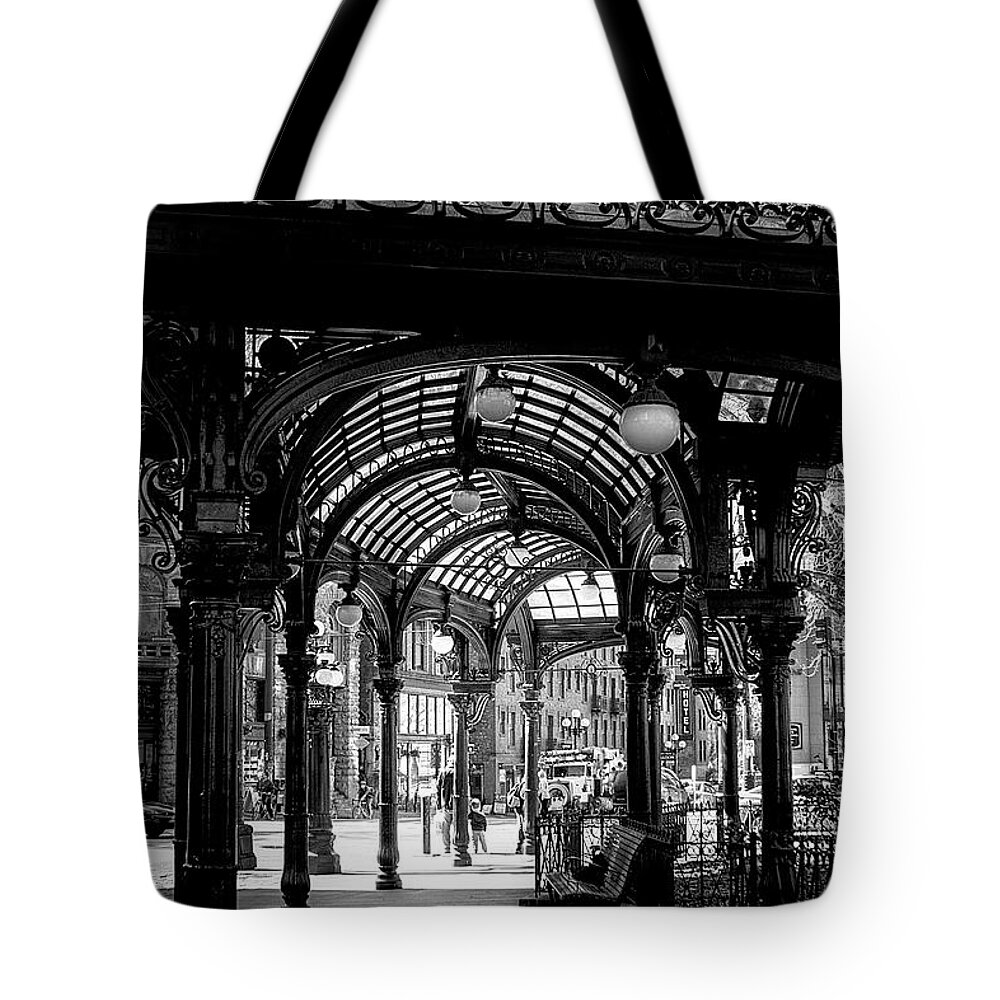 Black And White Tote Bag featuring the photograph Pioneer Square Pergola by David Patterson