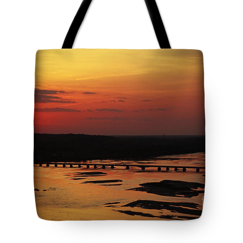 5-foot Observation Tower At Platte River State Park In Louisville Tote Bag featuring the photograph Platte River Lookout by Elizabeth Winter