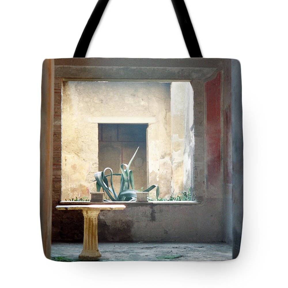 Pompeii Tote Bag featuring the photograph Pompeii Courtyard by Marna Edwards Flavell