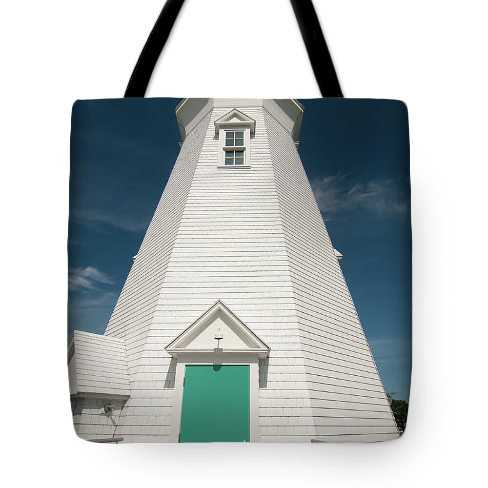 Buildings Tote Bag featuring the photograph Port Dalhousie Lighthouse 9057 by Guy Whiteley