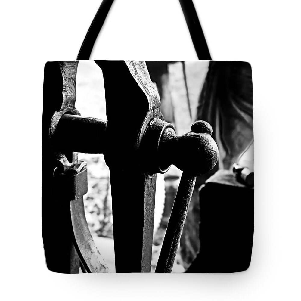 Blacksmithing Tote Bag featuring the photograph Post Vice by Daniel Reed