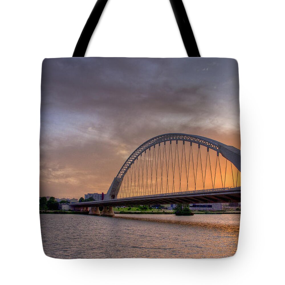 Merida Tote Bag featuring the photograph Puente de Lusitania II by Pablo Lopez