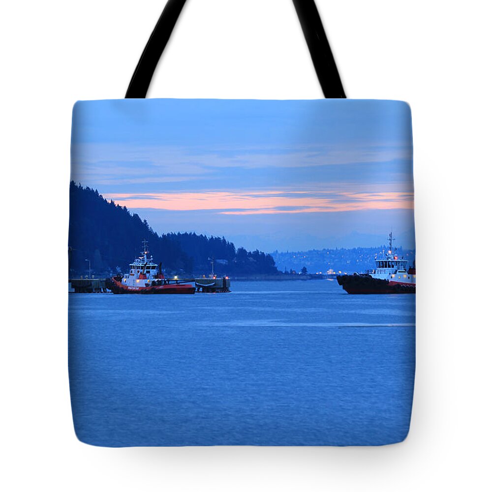 Empire State Petroleum Tanker Tote Bag featuring the photograph Pulling Anchor by E Faithe Lester