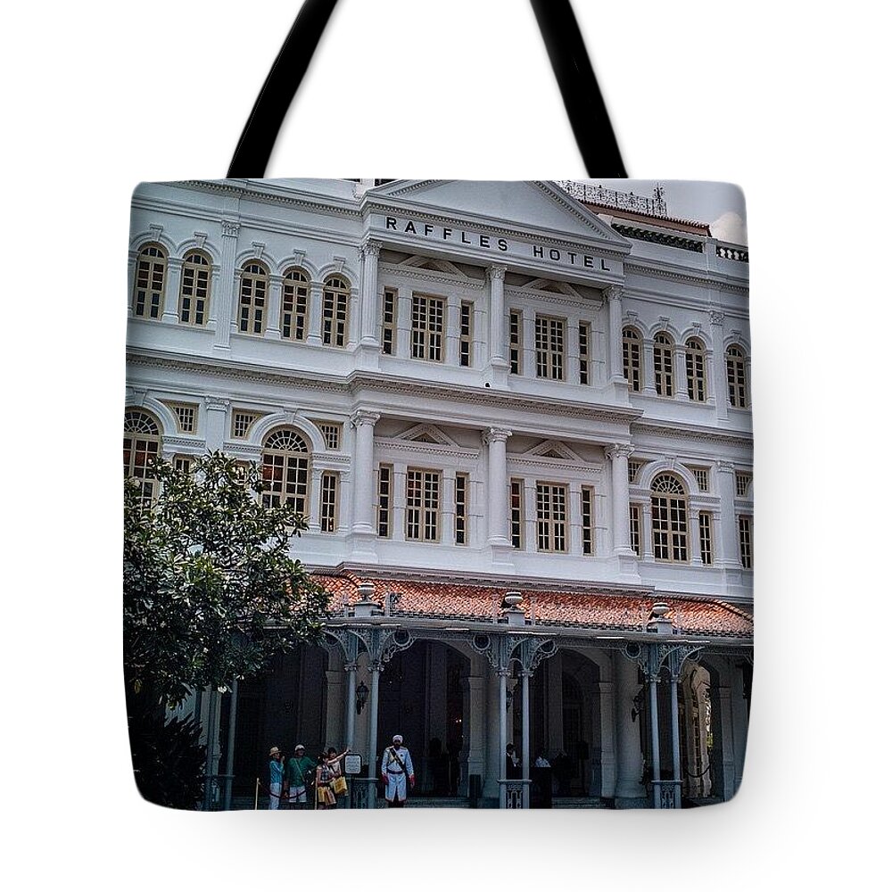 City Tote Bag featuring the photograph Raffles Hotel, Singapore by Aleck Cartwright