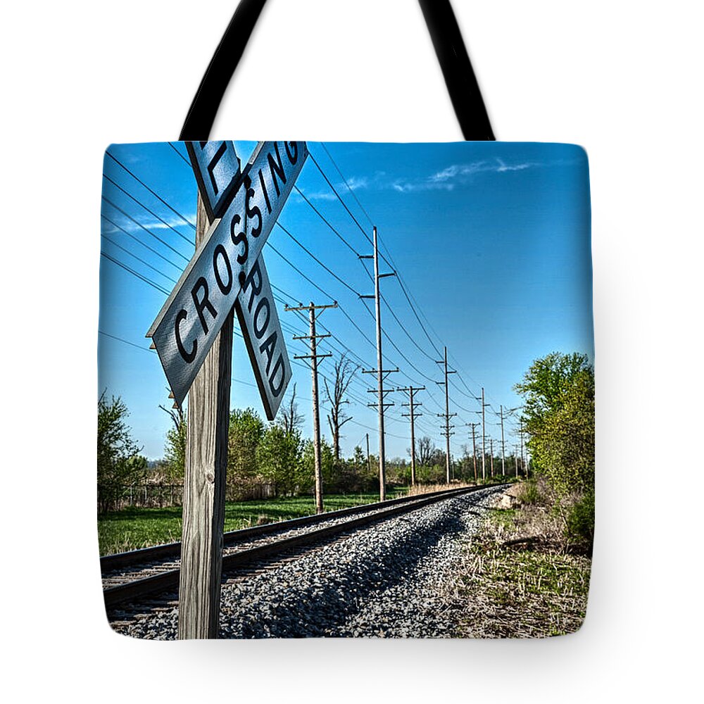 Railroad Crossing Tote Bag featuring the photograph Railroad Crossing Kentucky by David Smith