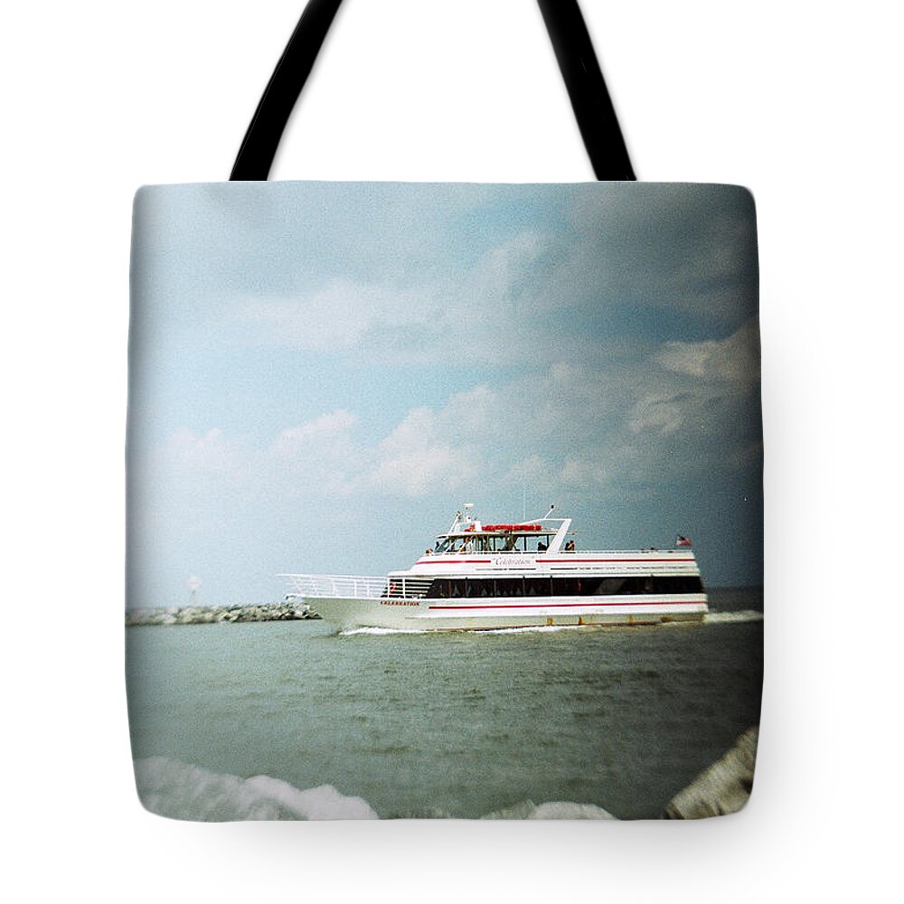 Recesky Tote Bag featuring the photograph Recesky - Celebration by Richard Reeve