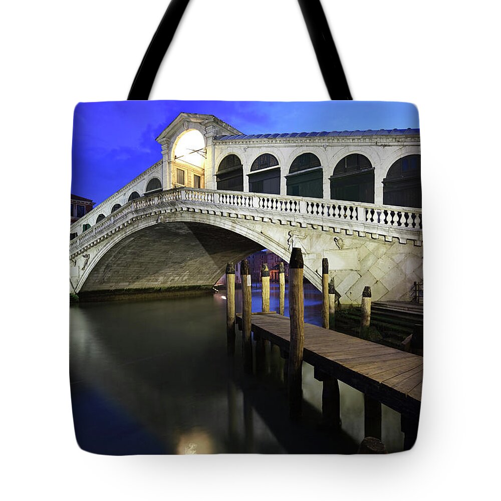 Arch Tote Bag featuring the photograph Rialto Bridge, Venice, Italy by Rusm