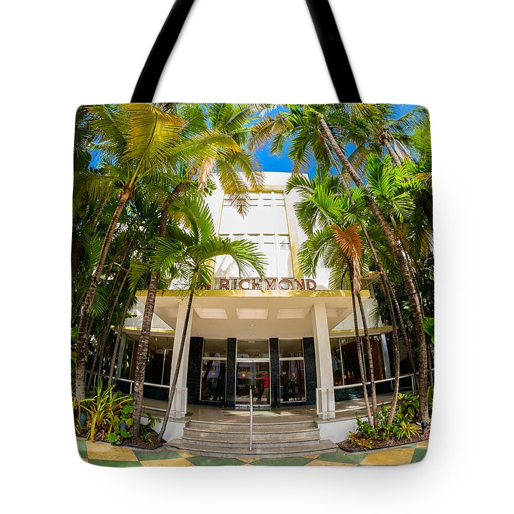 Architecture Tote Bag featuring the photograph Richmond Hotel by Raul Rodriguez