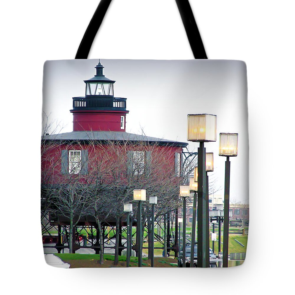 2d Tote Bag featuring the photograph Seven Foot Knoll Lighthouse by Brian Wallace