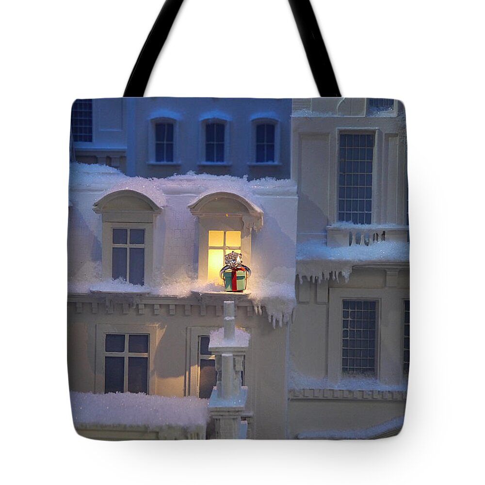 Small Tote Bag featuring the photograph Small World - Tiffany Christmas 4 by Richard Reeve