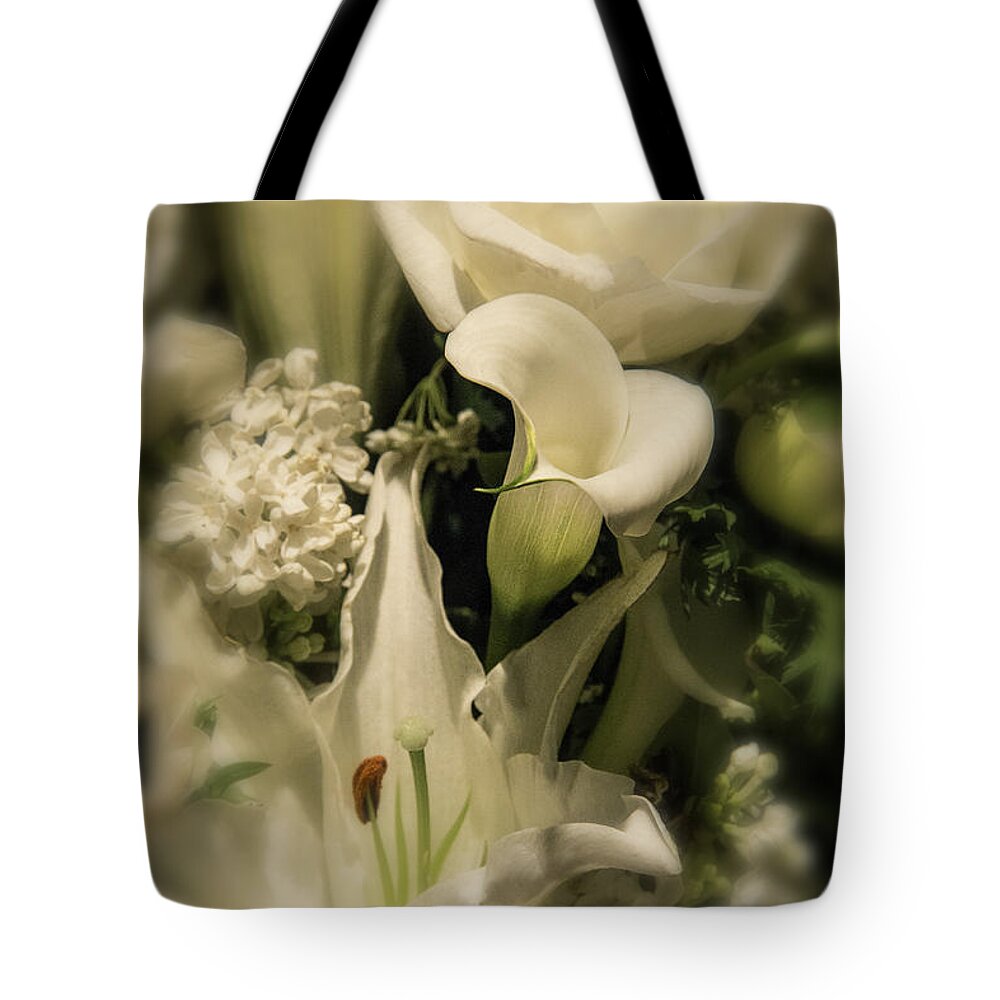 Calla Lily Tote Bag featuring the photograph Soft Calla Lily by Garry Gay