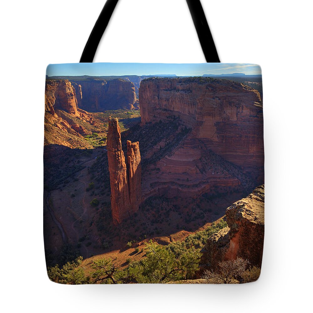 Spider Rock Tote Bag featuring the photograph Spider Rock Sunrise by Alan Vance Ley