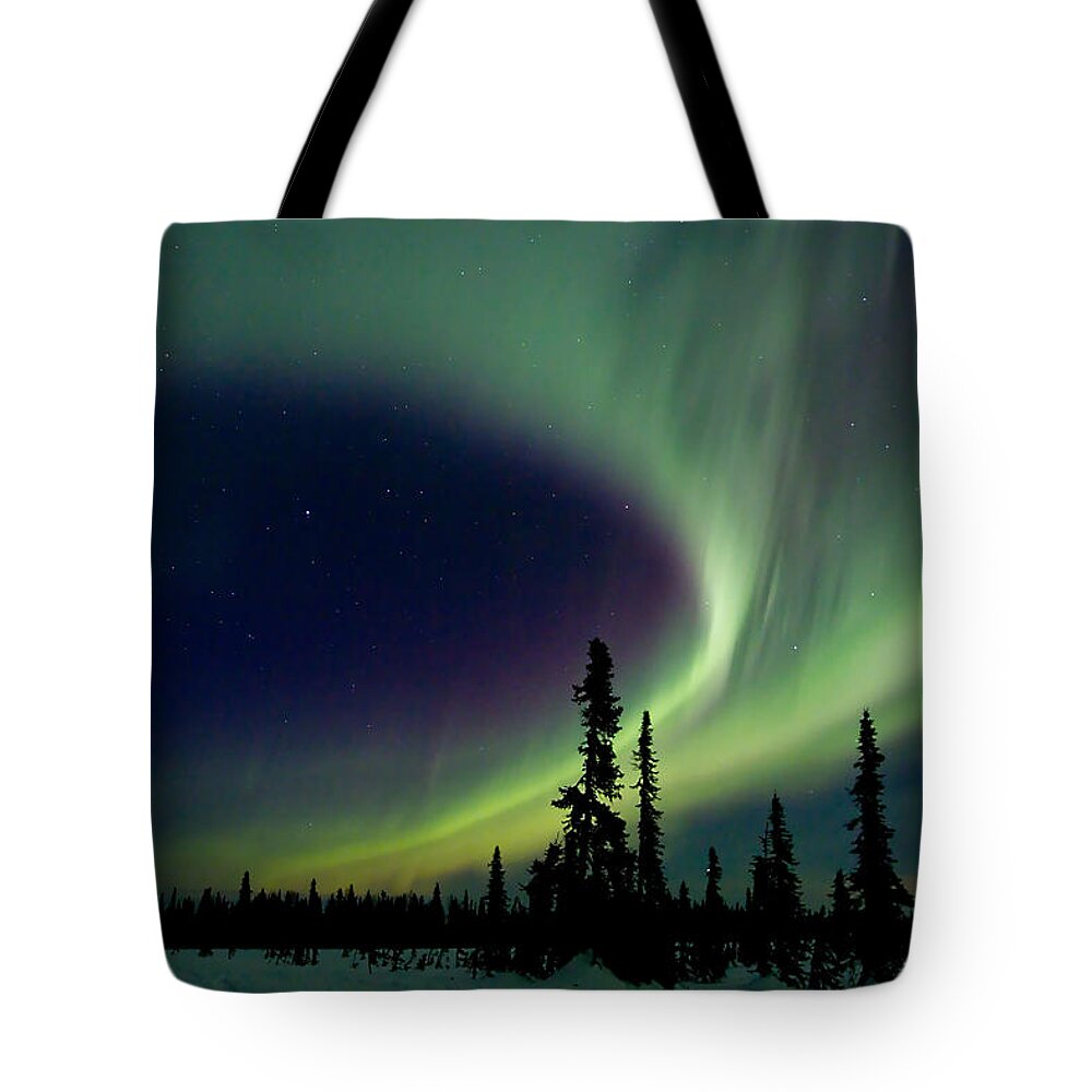 Aurora Borealis Tote Bag featuring the photograph Spirits Flight by Ed Boudreau