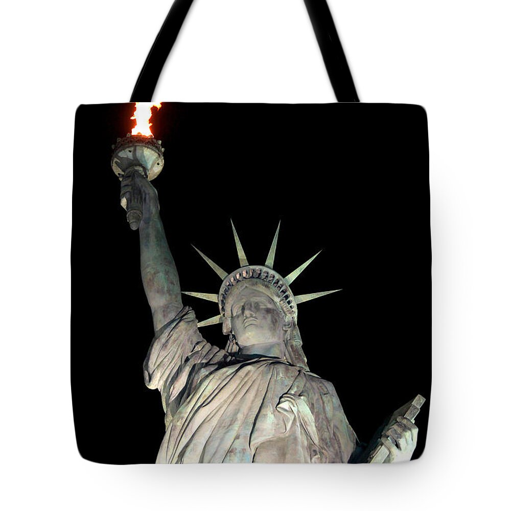 Lady Liberty Replica Tote Bag featuring the photograph Statue of Liberty Replica in Alabama by Kathy White