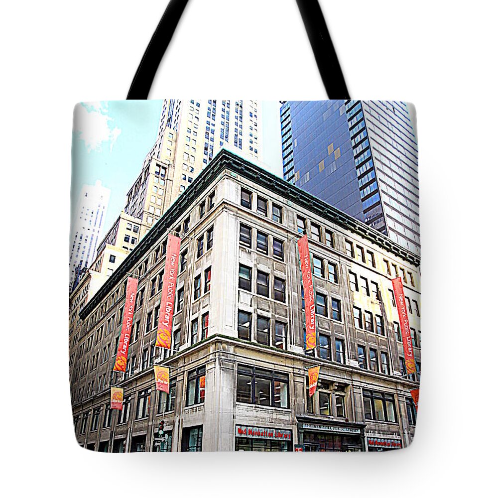 Streets Tote Bag featuring the photograph Streets of Manhattan by Valentino Visentini