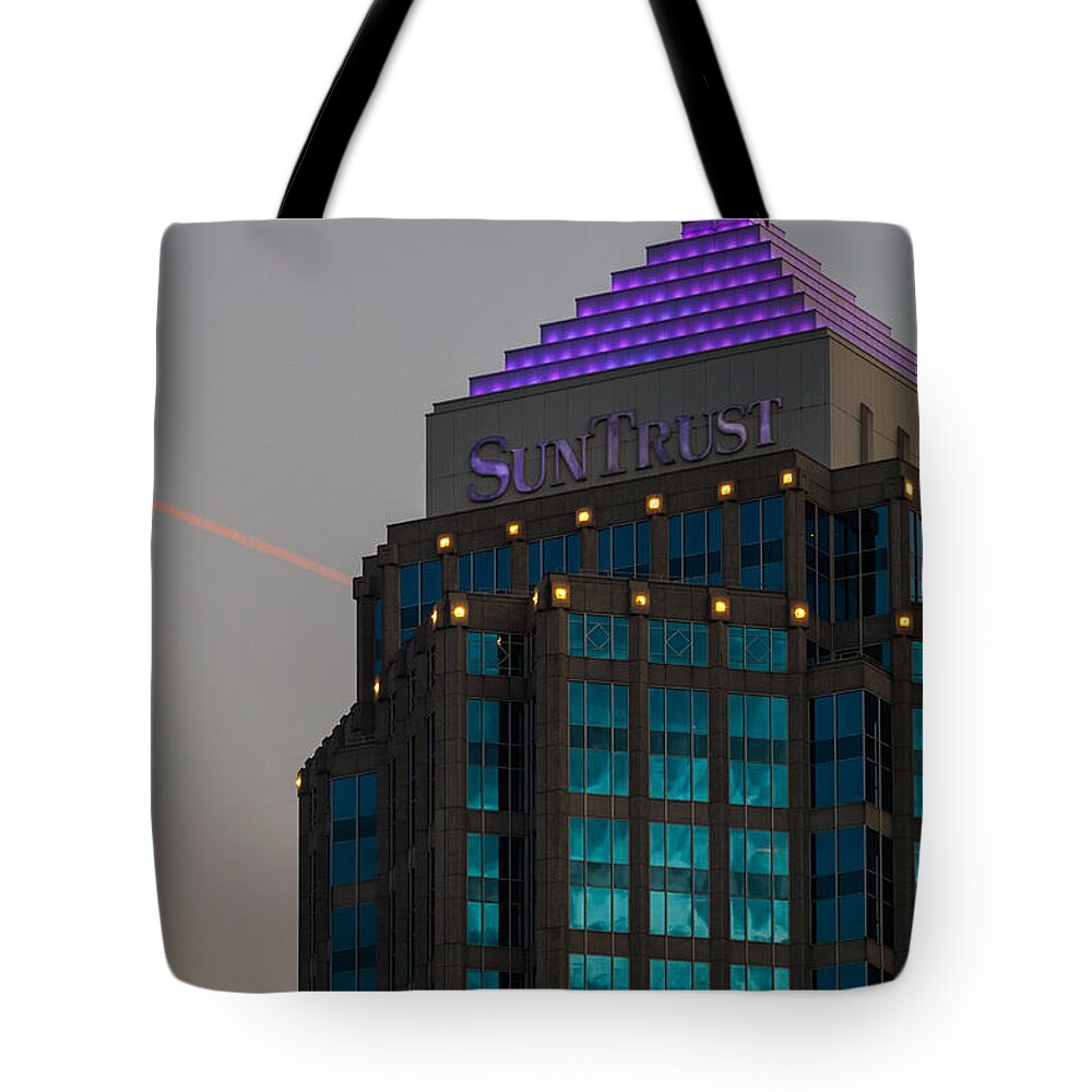 Suntrust Tote Bag featuring the photograph SunTrust Financial Centre by Ed Gleichman