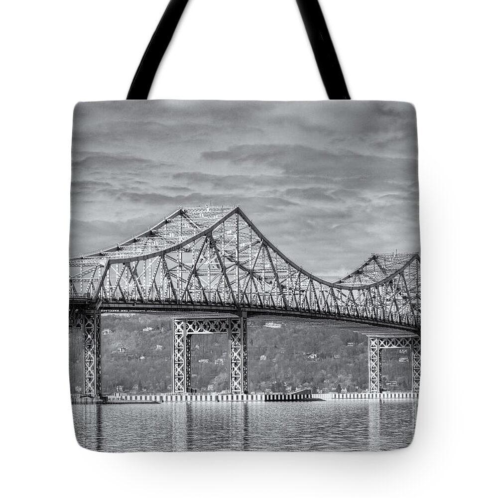 Clarence Holmes Tote Bag featuring the photograph Tappan Zee Bridge IV by Clarence Holmes