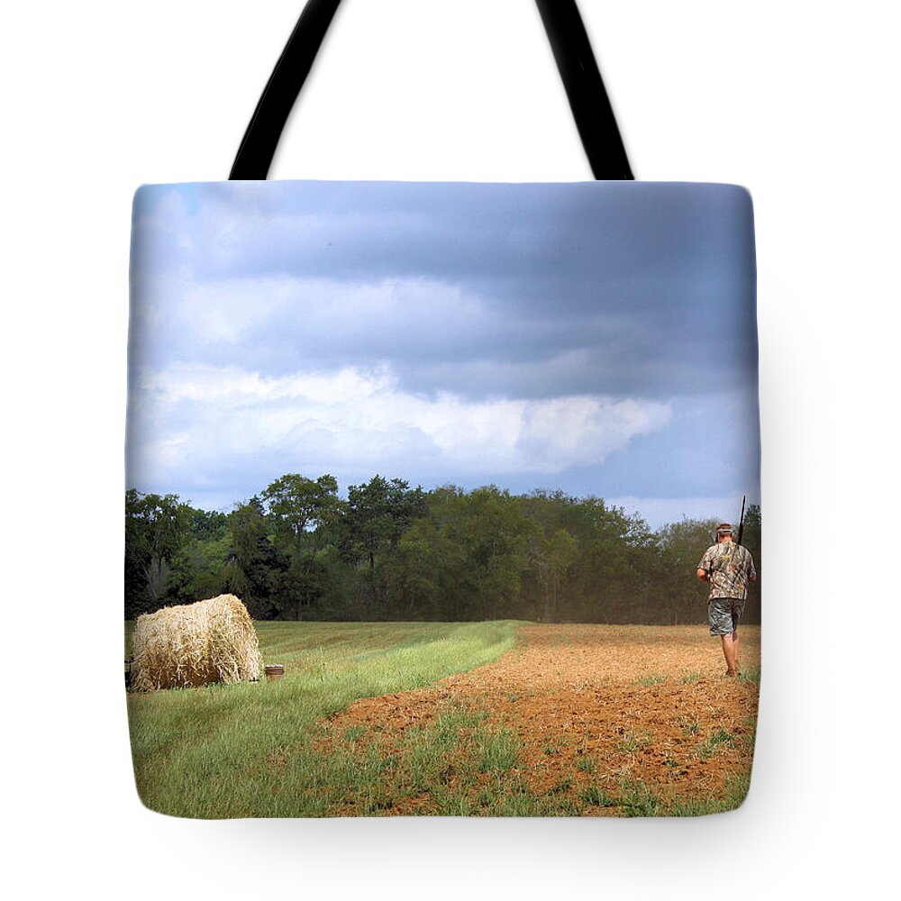 Hunt Tote Bag featuring the photograph Tennessee Hunting by Kristin Elmquist