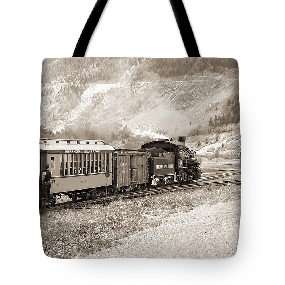 Transportation Tote Bag featuring the photograph The D and S Into The Mountains by Mike McGlothlen