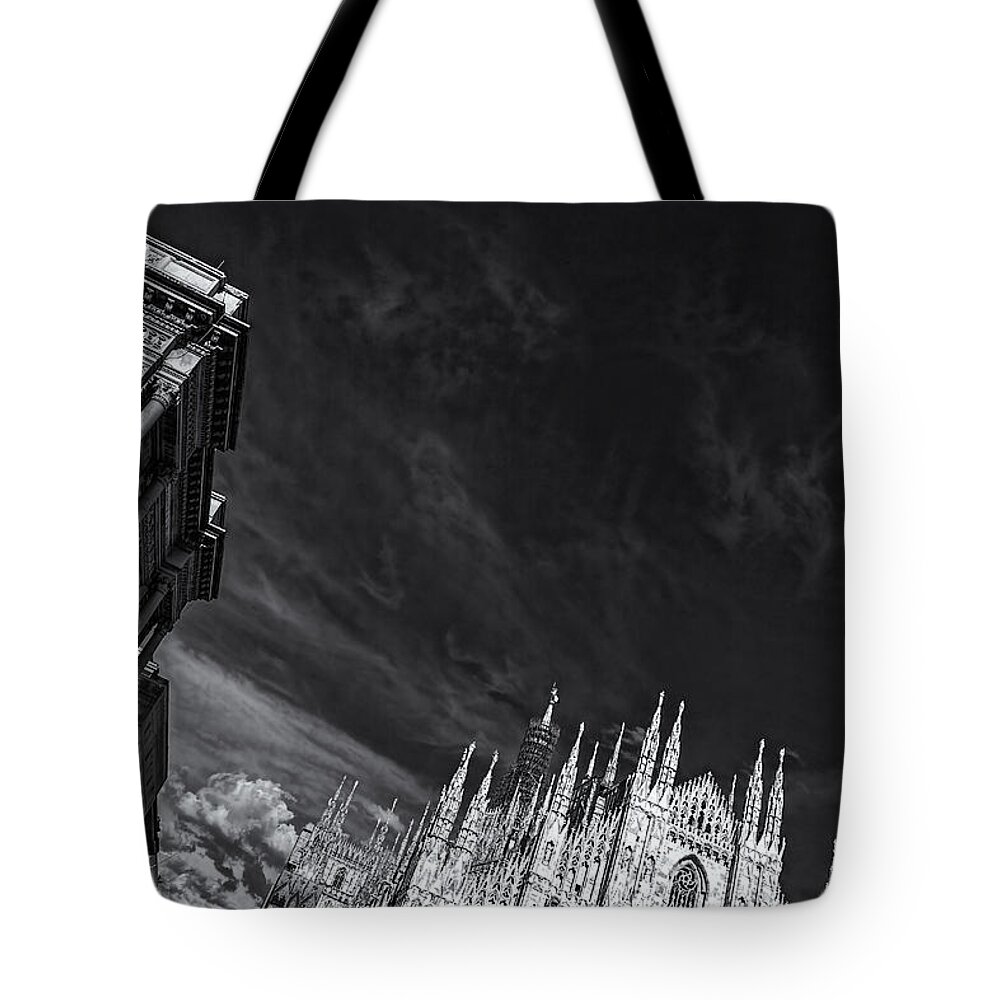 Silverefexpro Tote Bag featuring the photograph The sky over cathedral by Roberto Pagani
