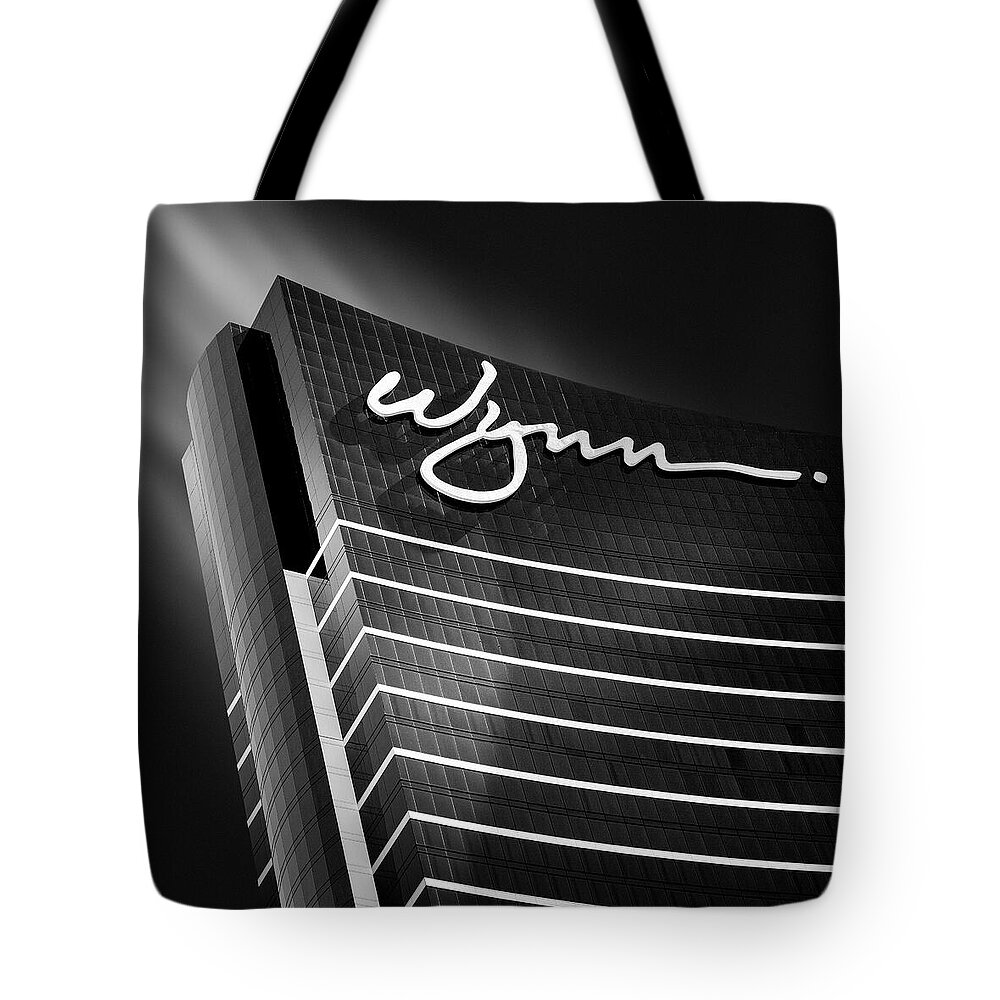Wynn Tote Bag featuring the photograph Wynn by Dave Bowman