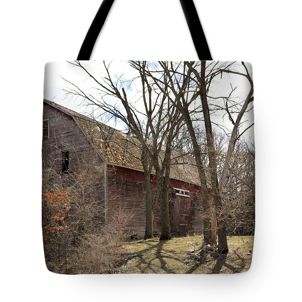 Barn Tote Bag featuring the photograph Timber Barn by Bonfire Photography