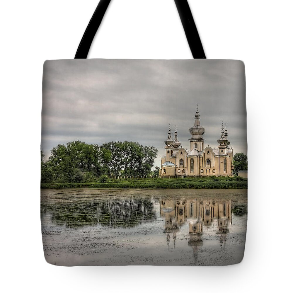 Cathedral Tote Bag featuring the photograph Time to Reflect by Evelina Kremsdorf