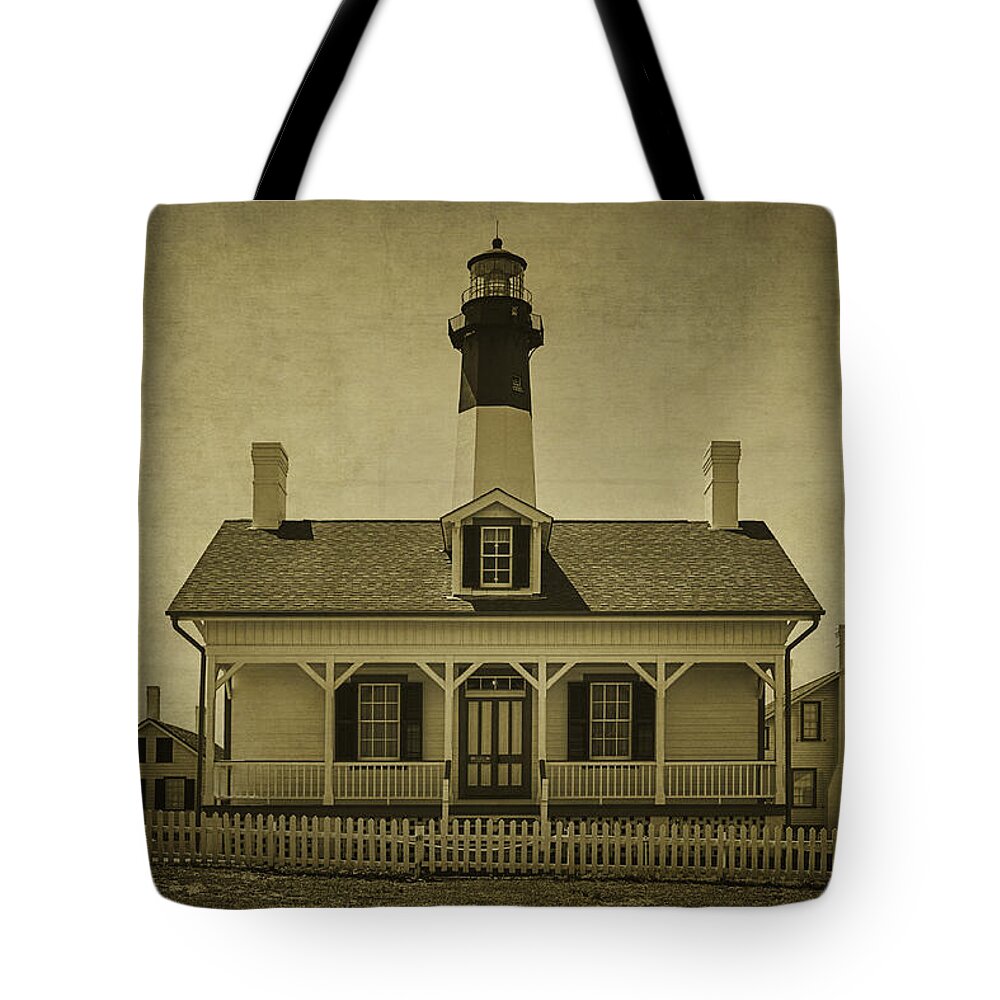 Tybee Lighthouse Tote Bag featuring the photograph Tybee Lighthouse by Priscilla Burgers