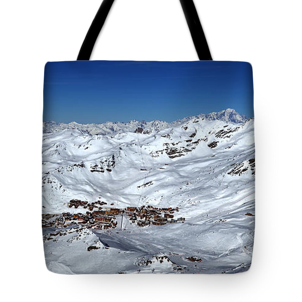 Skiing Tote Bag featuring the photograph Val Thorens. France by Himagine
