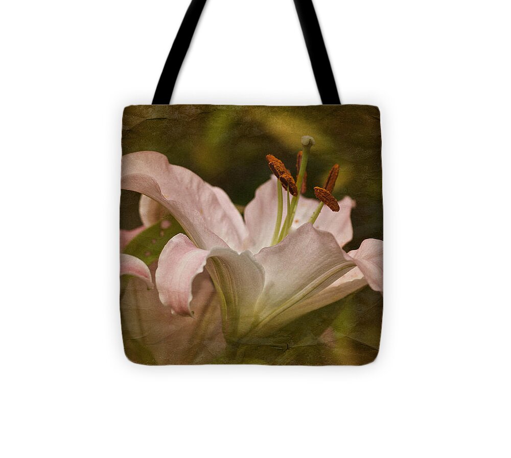 Daylily Tote Bag featuring the photograph Vintage Daylily #2 by Richard Cummings