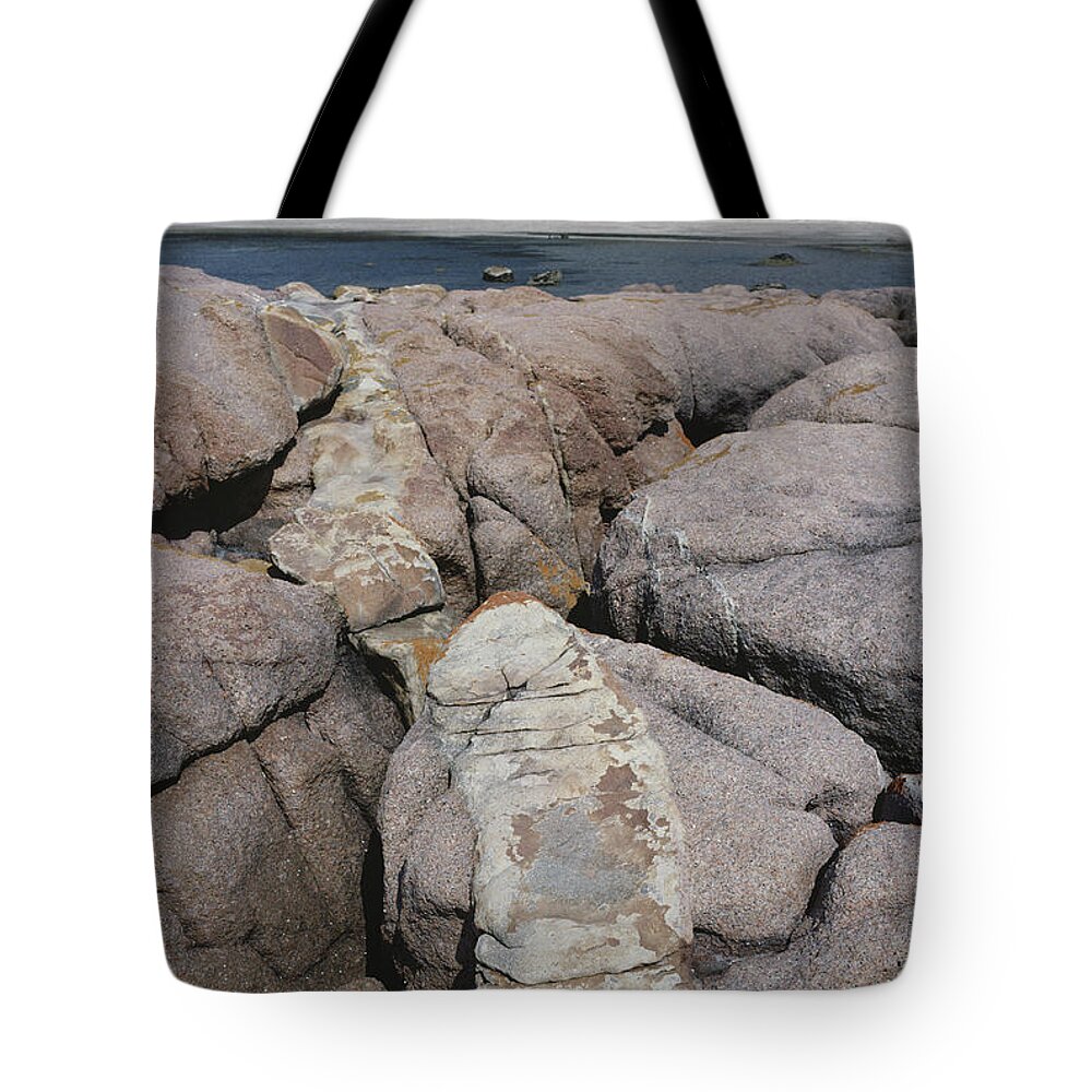 Australian Rocks Tote Bag featuring the photograph Volcanic Dike In Granite by A.b. Joyce