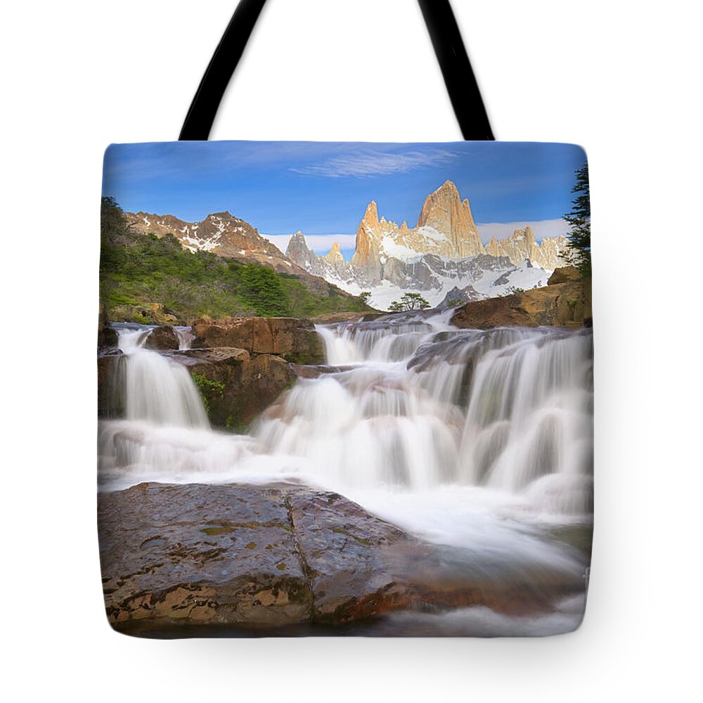 00346019 Tote Bag featuring the photograph Los Glaciares Waterfall by Yva Momatiuk John Eastcott
